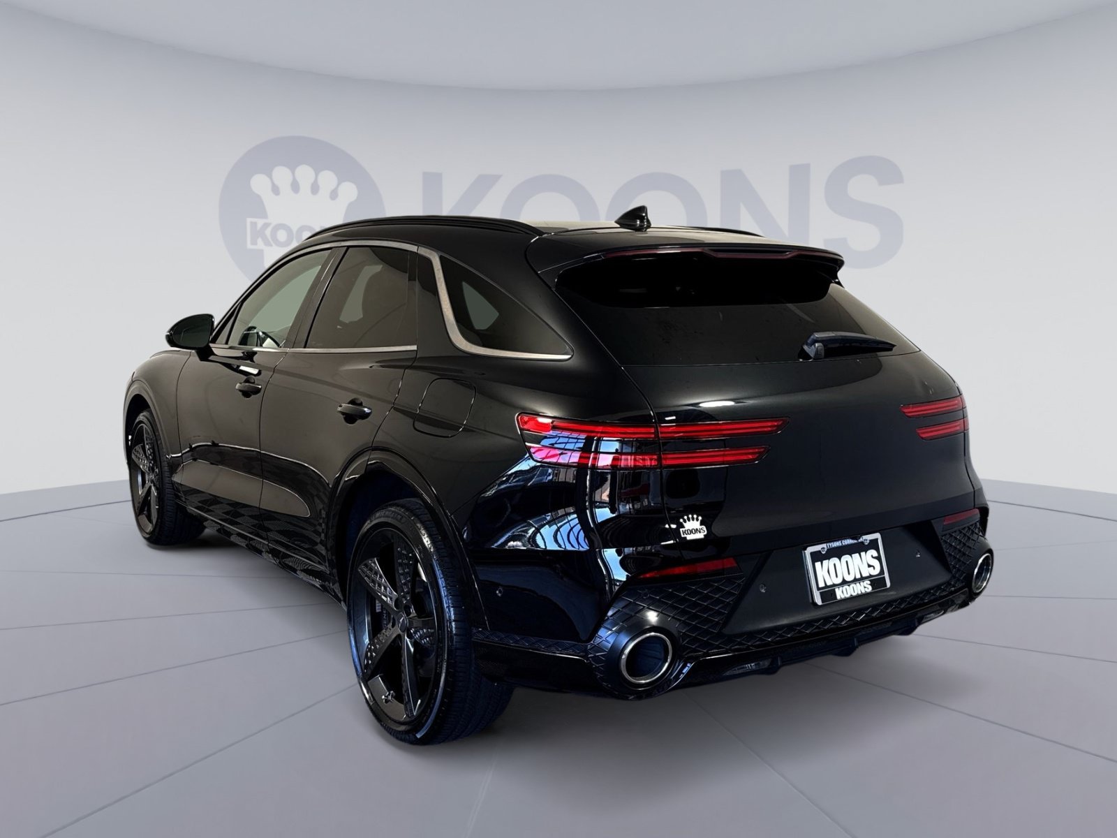 Used 2024 Genesis GV70 3.5T Sport w/ Sport Prestige Package AWD/4WD image 4