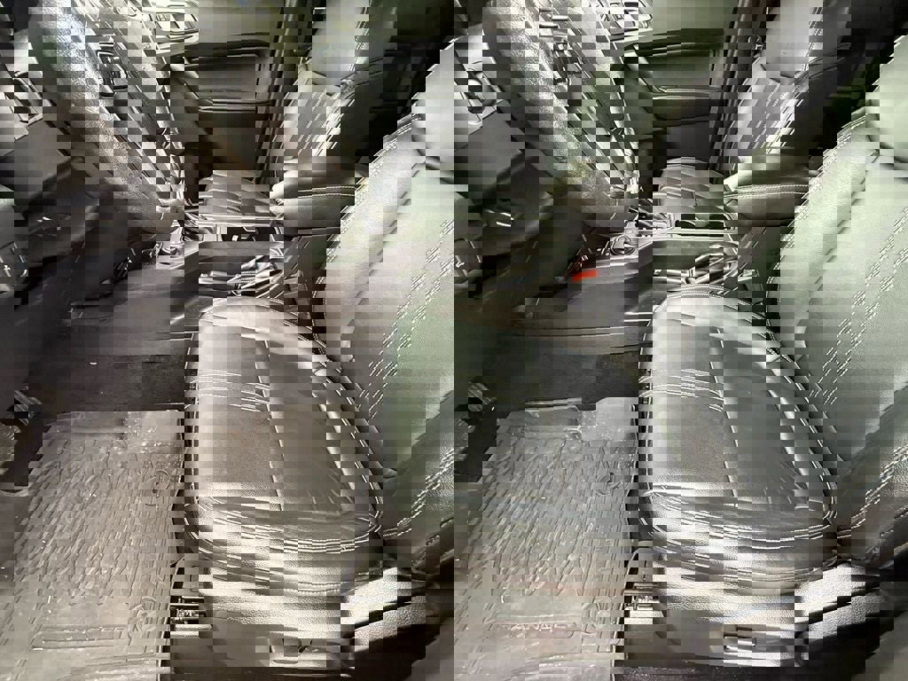 Used 2019 Ford Ranger Lariat w/ Equipment Group 501A Mid image 12