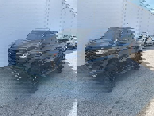 Used 2023 Chevrolet Colorado Trail Boss w/ Technology Package image 33