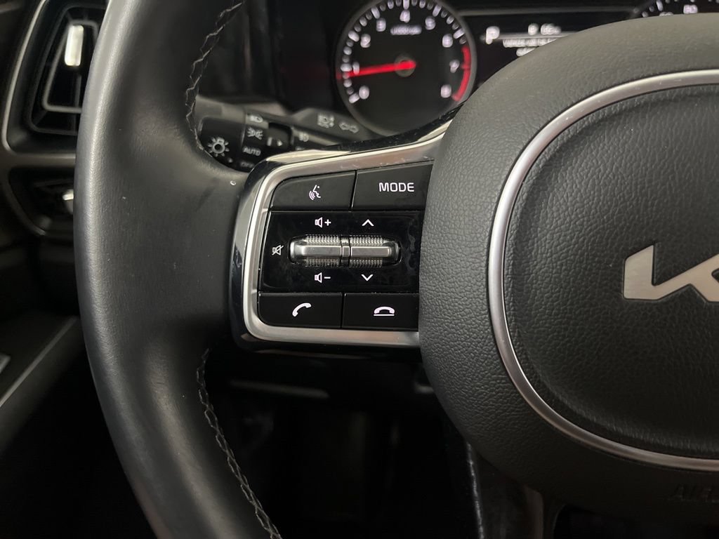 Used 2023 Kia Sorento EX w/ Panoramic Sunroof Package FWD image 59