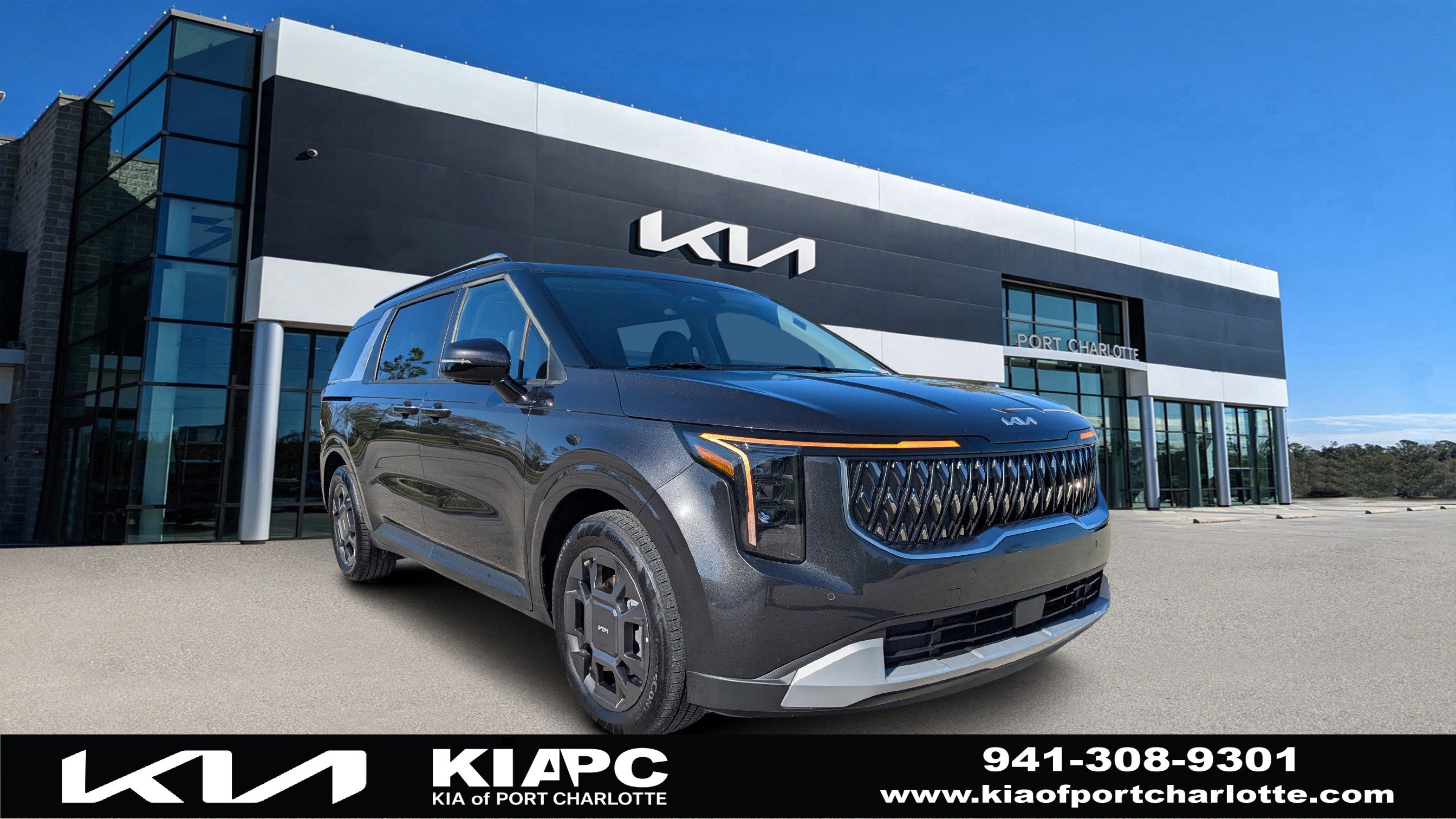 Certified 2025 Kia Carnival EX