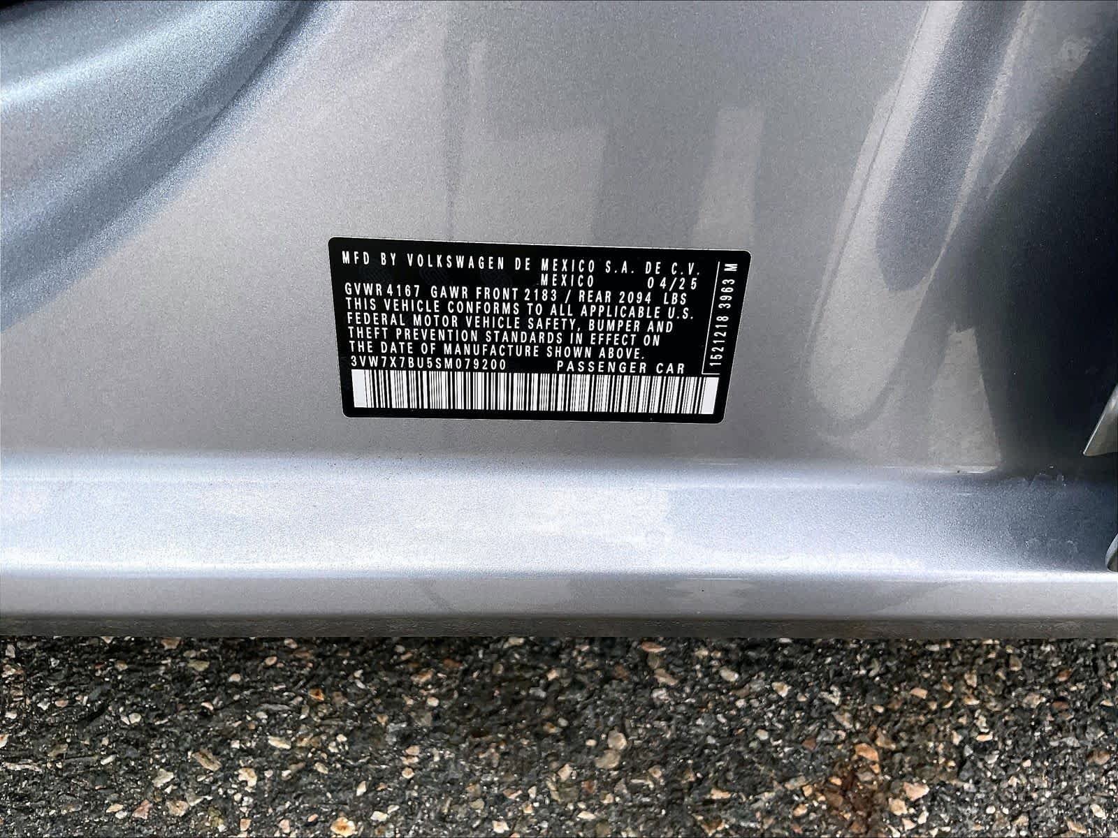 Used 2025 Volkswagen Jetta SE FWD image 36