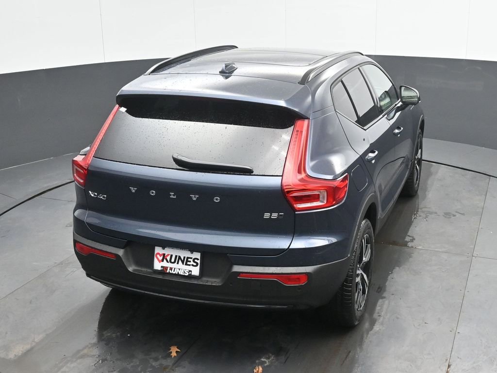 New 2026 Volvo XC40 B5 Core w/ Protection Package Premier AWD/4WD image 29