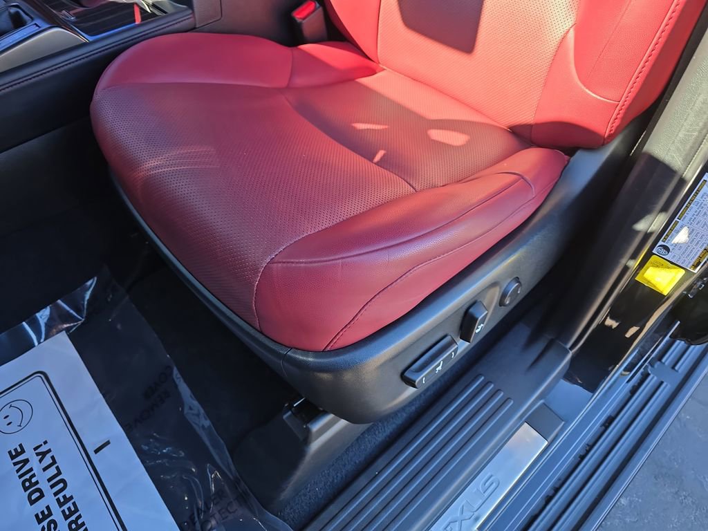 Used 2023 Lexus GX 460 Premium w/ Premium Package image 33