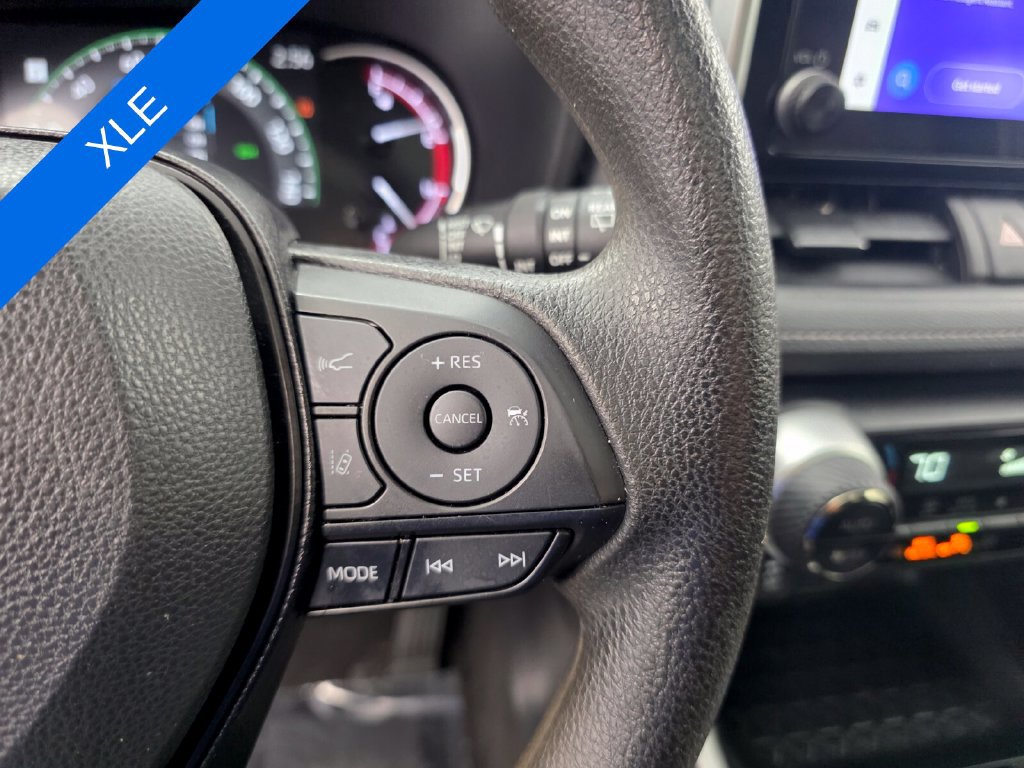 Used 2025 Toyota RAV4 XLE w/ Convenience Package FWD image 20