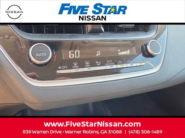 Used 2025 Toyota Corolla LE image 22