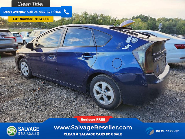 Used 2013 Toyota Prius Three w/ Solar Roof Pkg FWD image 3
