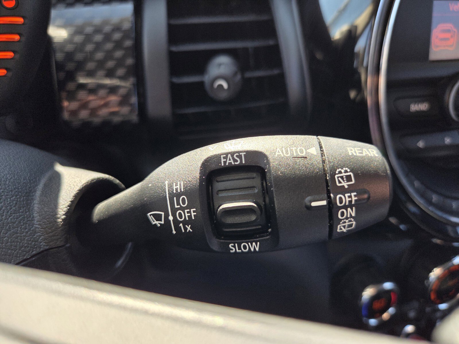 Used 2015 MINI Cooper S image 29