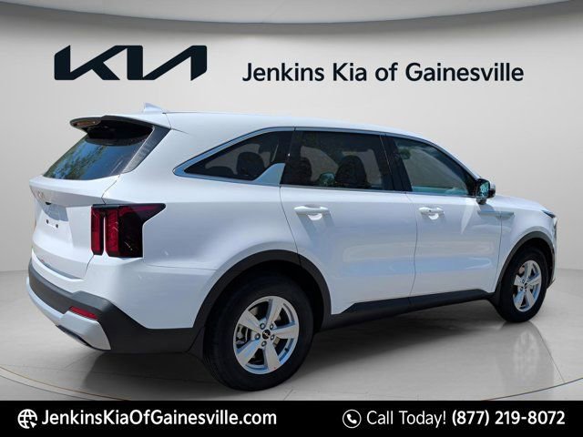 New 2026 Kia Sorento LX FWD image 3