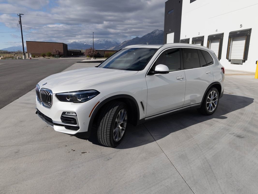 Used 2021 BMW X5 xDrive40i w/ Premium Package AWD/4WD image 3