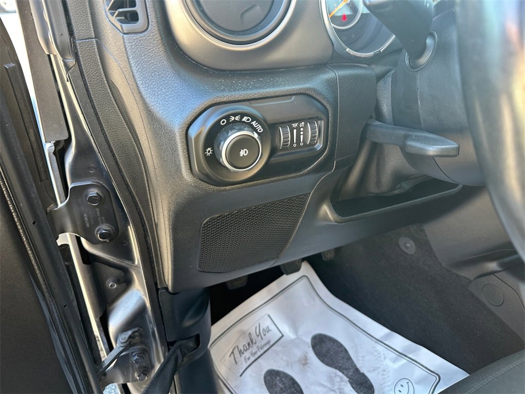 Used 2018 Jeep Wrangler Unlimited Sport S image 31