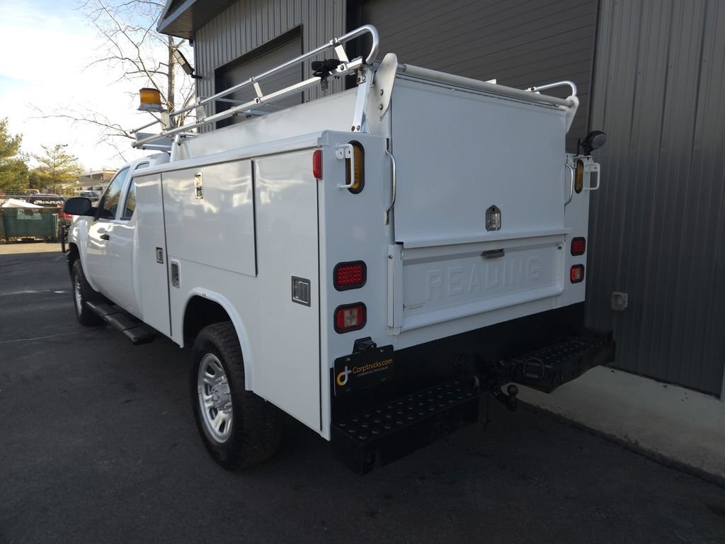 Used 2012 Chevrolet Silverado 3500 W/T AWD/4WD image 3