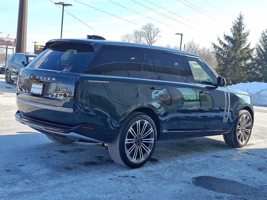New 2026 Land Rover Range Rover Long Wheelbase SE image 3