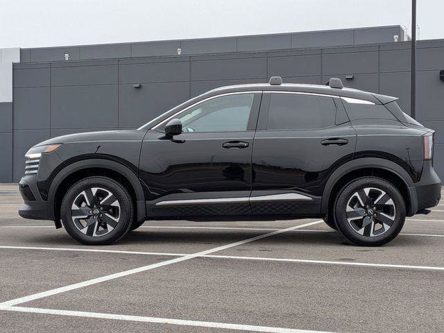 Used 2025 Nissan Kicks SV w/ SV Premium Package AWD/4WD image 8