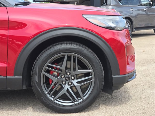 Used 2025 Ford Explorer ST image 5