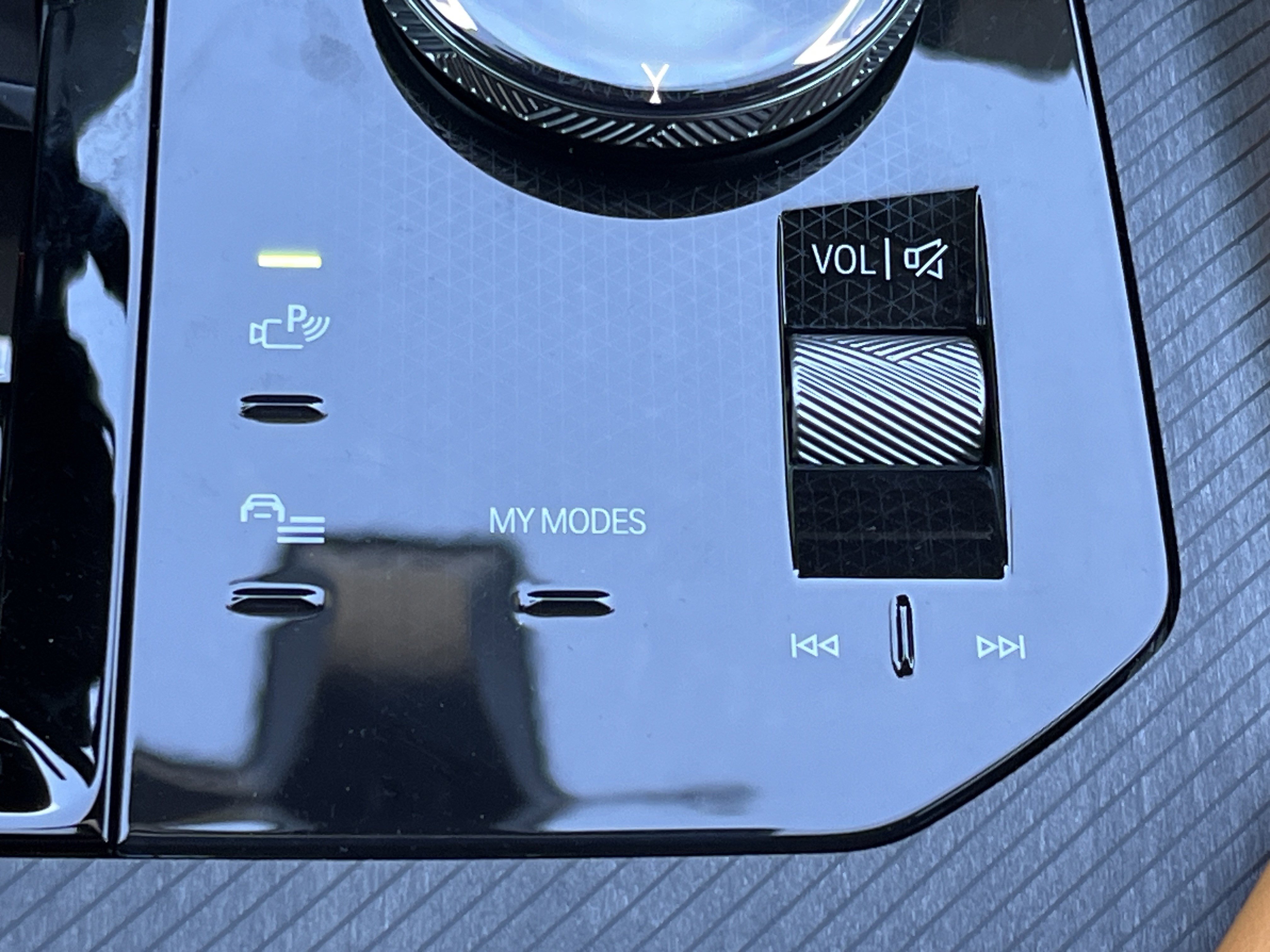 New 2026 BMW X3 xDrive30 w/ Premium Package image 9