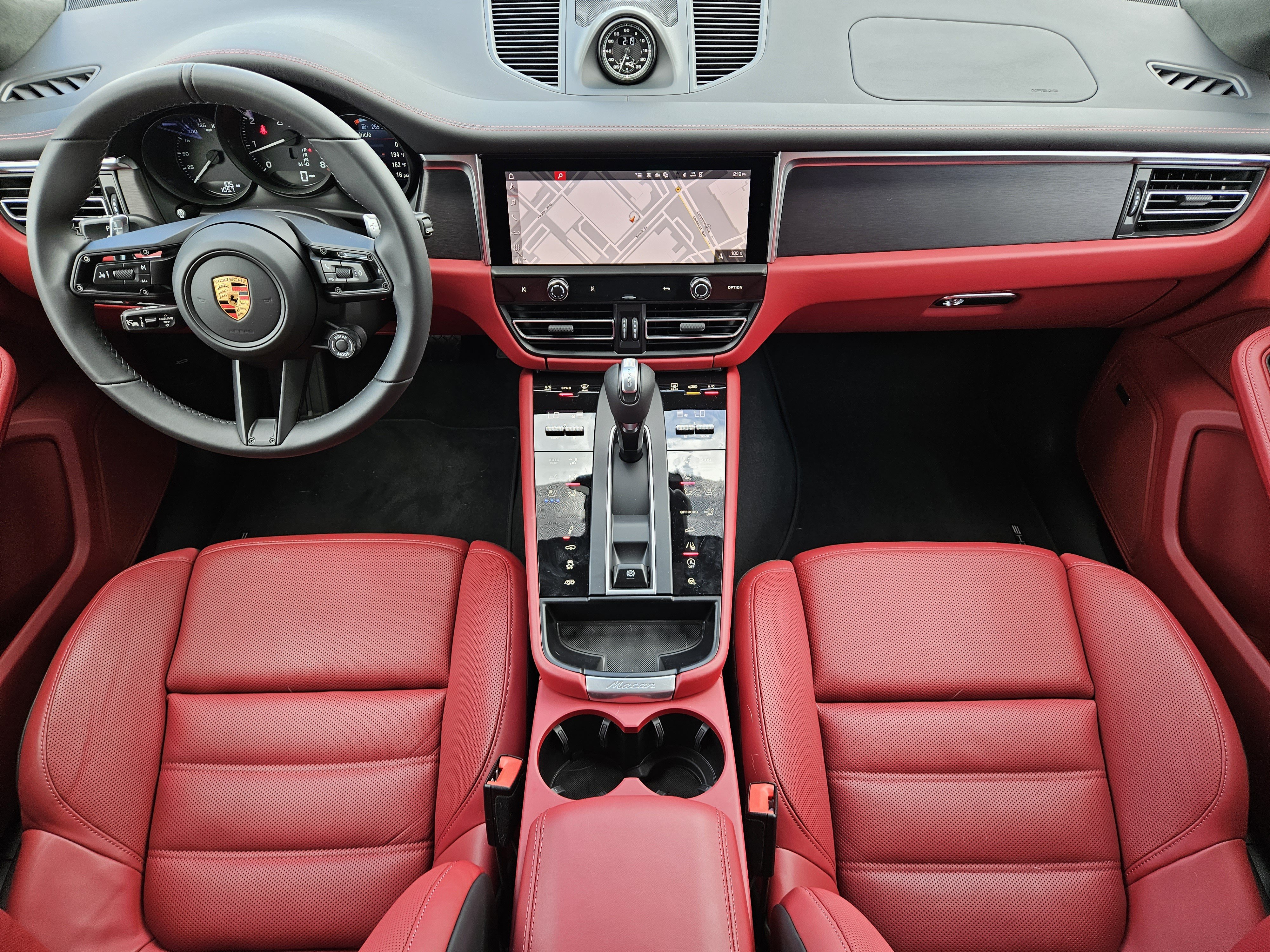 Certified 2026 Porsche Macan GTS AWD/4WD image 24