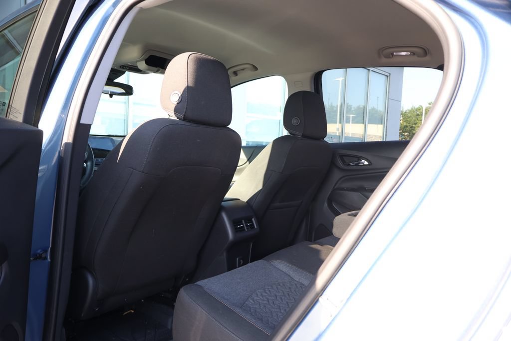 Used 2024 Chevrolet Equinox LT FWD image 34