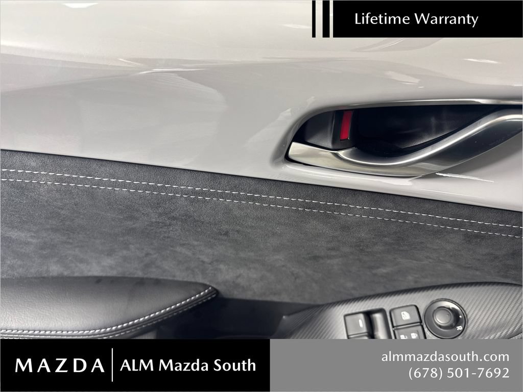 New 2026 MAZDA MX-5 Miata Club w/ Interior Package RWD image 11