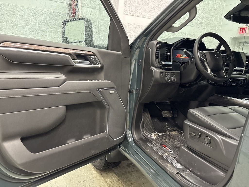 New 2026 Chevrolet Silverado 3500 LTZ w/ LTZ Plus Package image 15