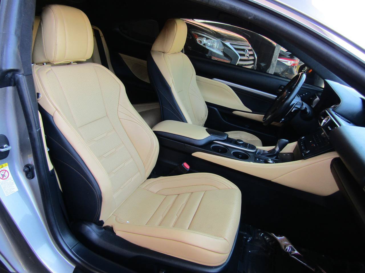 Used 2017 Lexus RC 200t F Sport RWD image 12