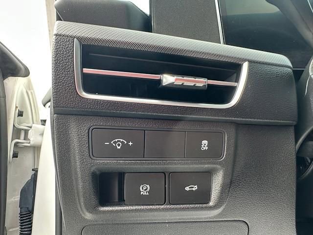 Used 2025 Hyundai Sonata SEL FWD image 18