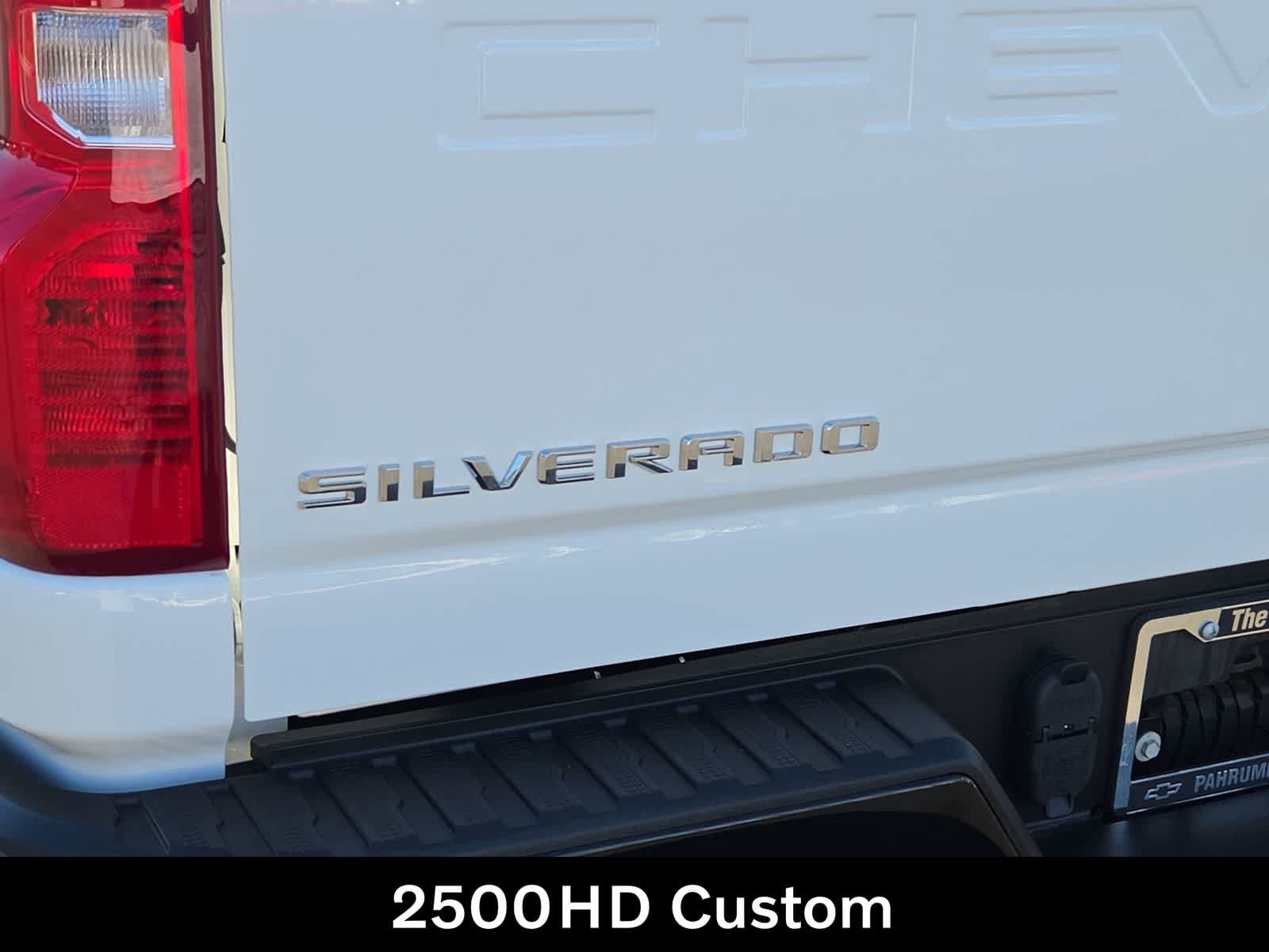 Used 2025 Chevrolet Silverado 2500 Custom w/ Custom Value Package AWD/4WD image 11