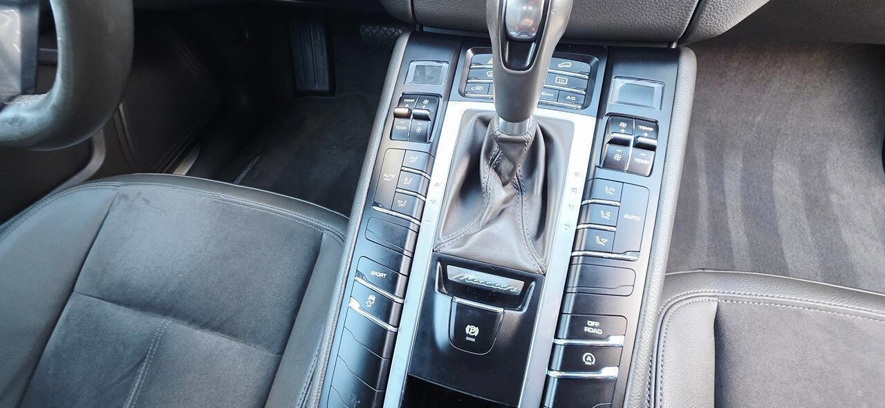 Used 2016 Porsche Macan S image 24
