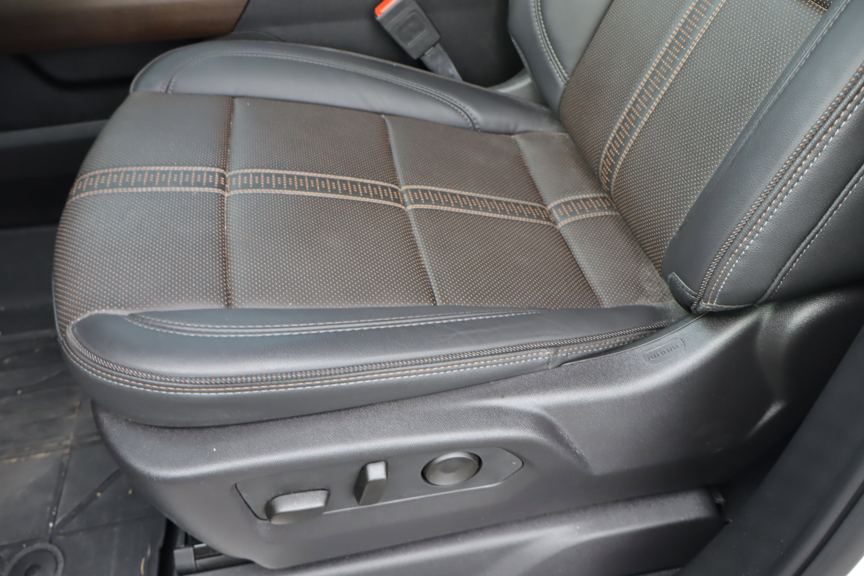 Certified 2025 Chevrolet Silverado 1500 High Country image 20