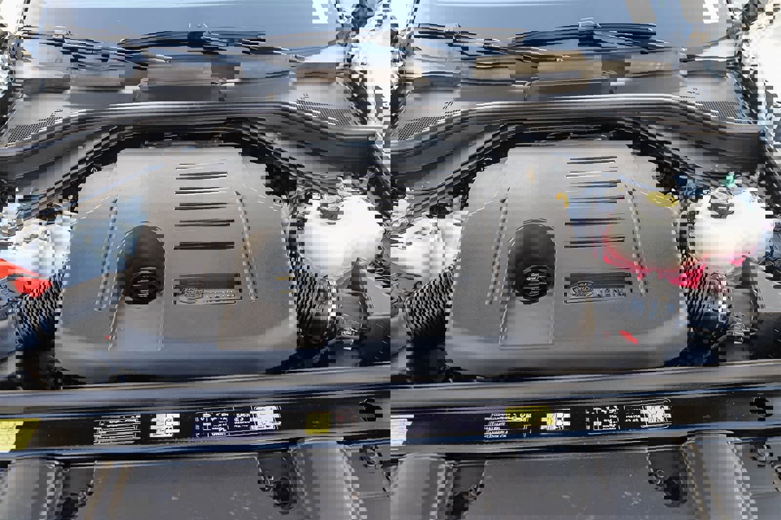 New 2026 Land Rover Range Rover SE image 24