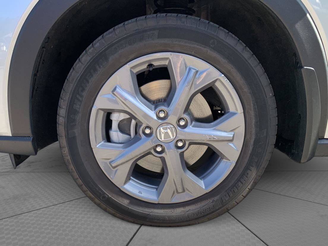 Certified 2026 Honda HR-V LX image 9