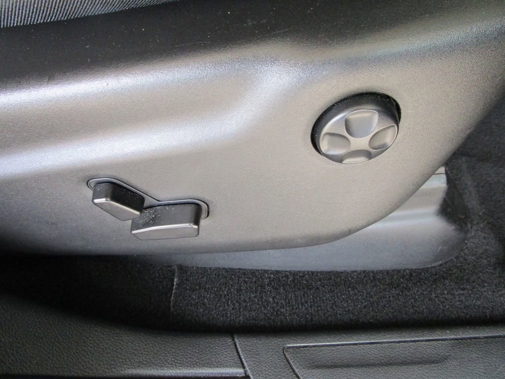 Used 2024 Dodge Durango GT image 31