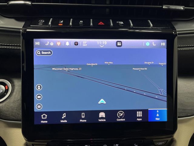 Used 2025 Jeep Grand Cherokee Limited w/ Luxury Tech Group II image 10