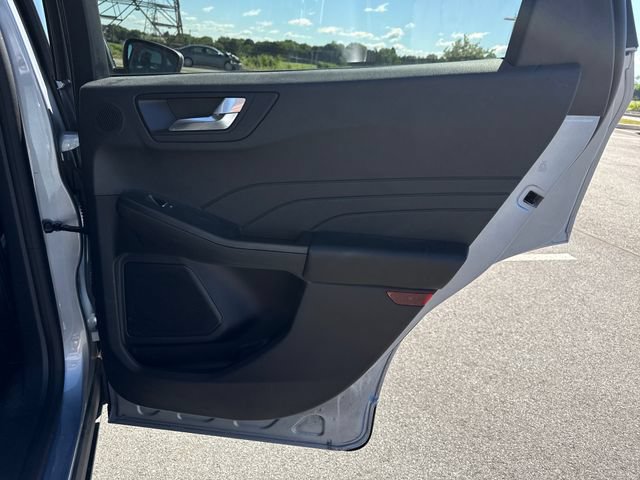 Used 2022 Ford Escape SEL w/ Technology Package AWD/4WD image 16