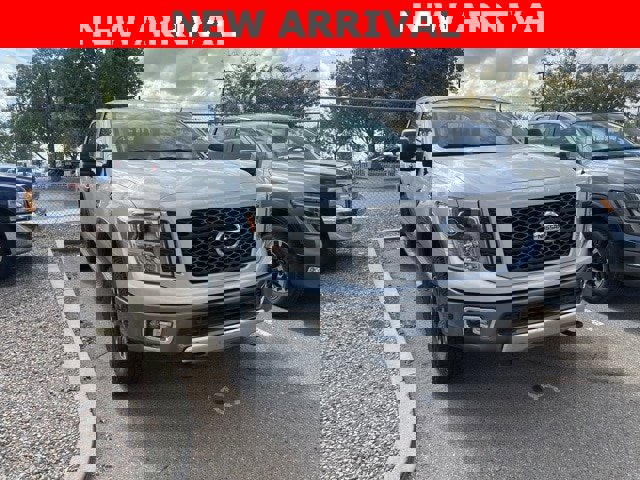 Used 2017 Nissan Titan PRO-4X w/ Pro-4x Convenience Package