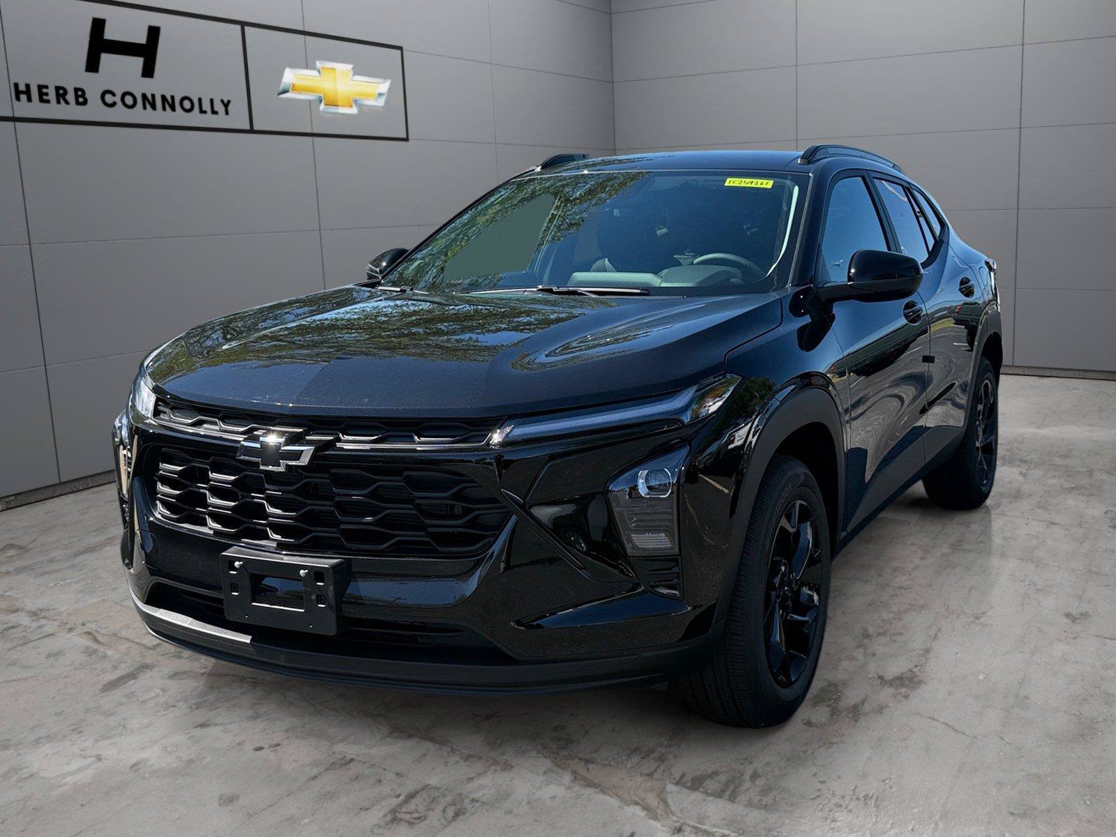 New 2026 Chevrolet Trax LT w/ Driver Confidence Package FWD image 1