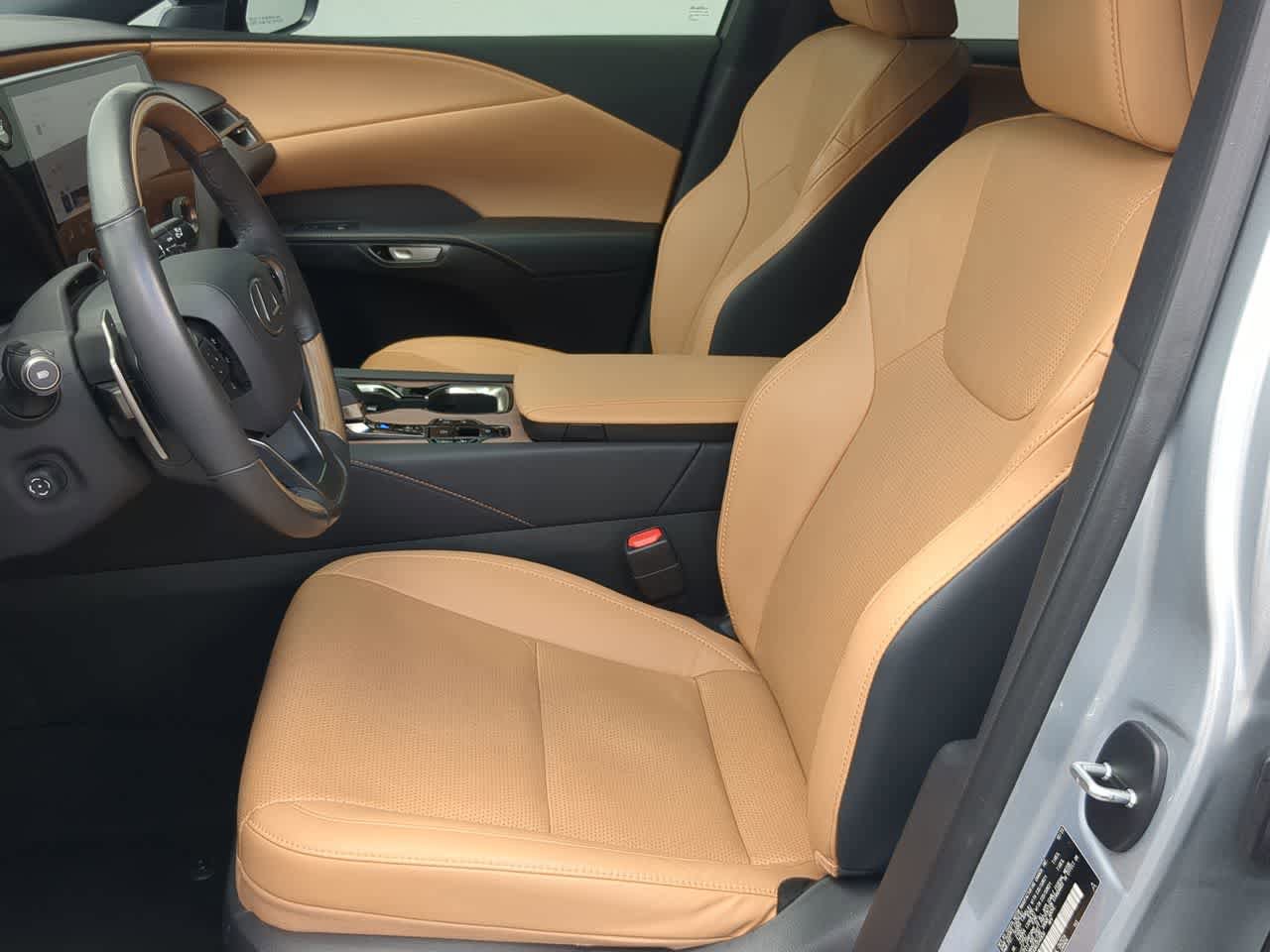 Used 2024 Lexus RX 350 Premium Plus w/ Convenience Package AWD/4WD image 17