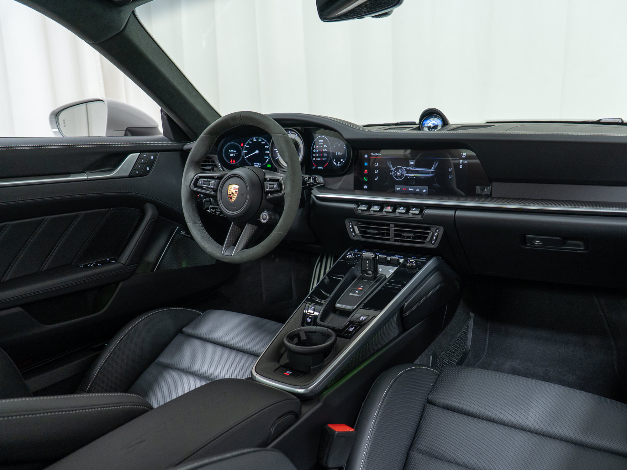 Certified 2025 Porsche 911 Turbo S AWD/4WD image 20