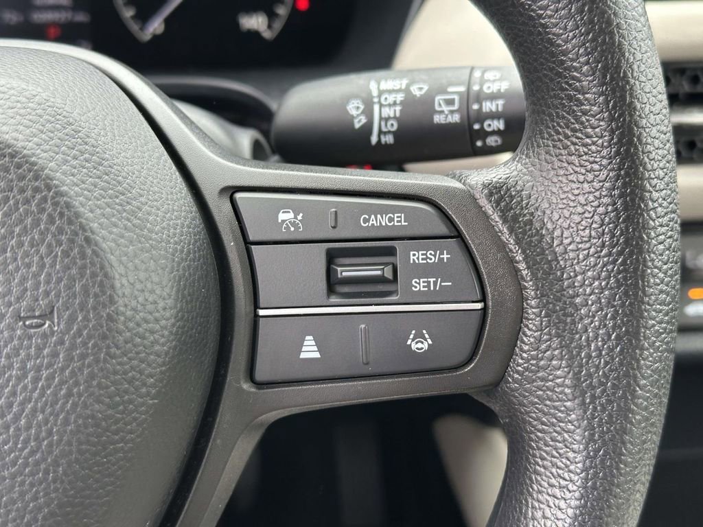 Certified 2023 Honda HR-V LX image 18