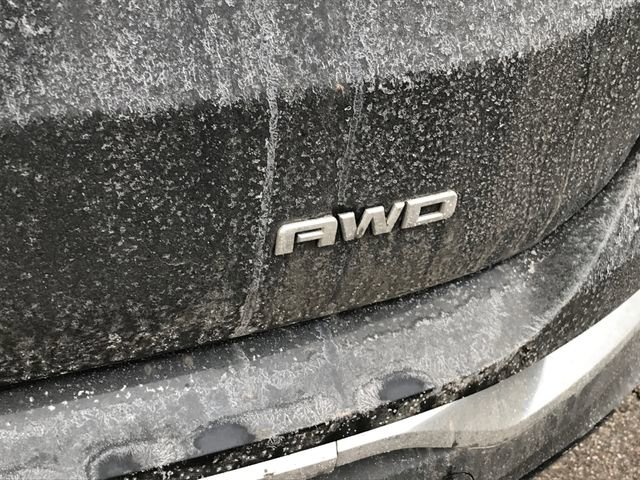 Used 2020 GMC Terrain SLT w/ GMC Pro Grade Package image 3