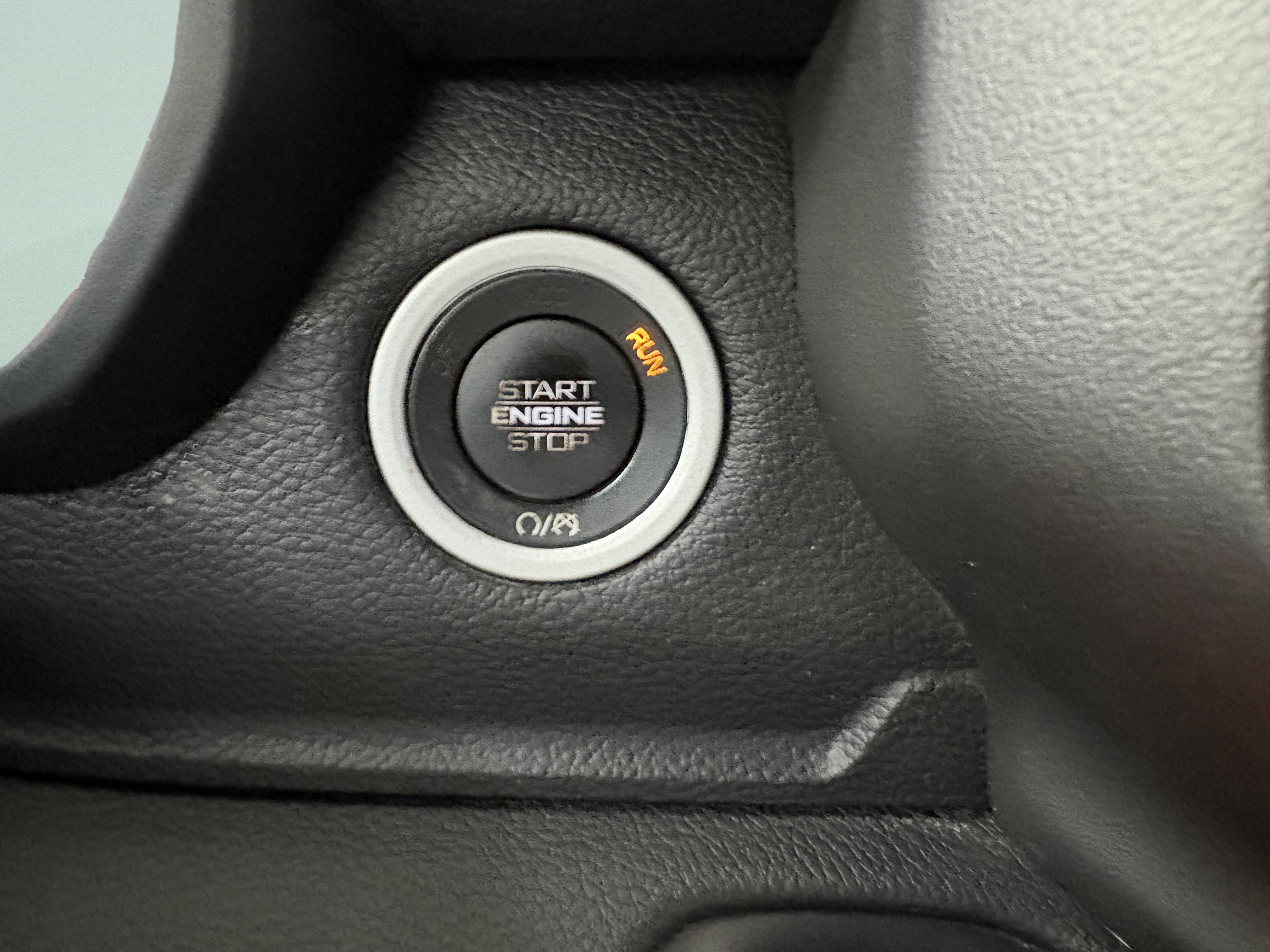 Used 2020 RAM 1500 Rebel AWD/4WD image 17