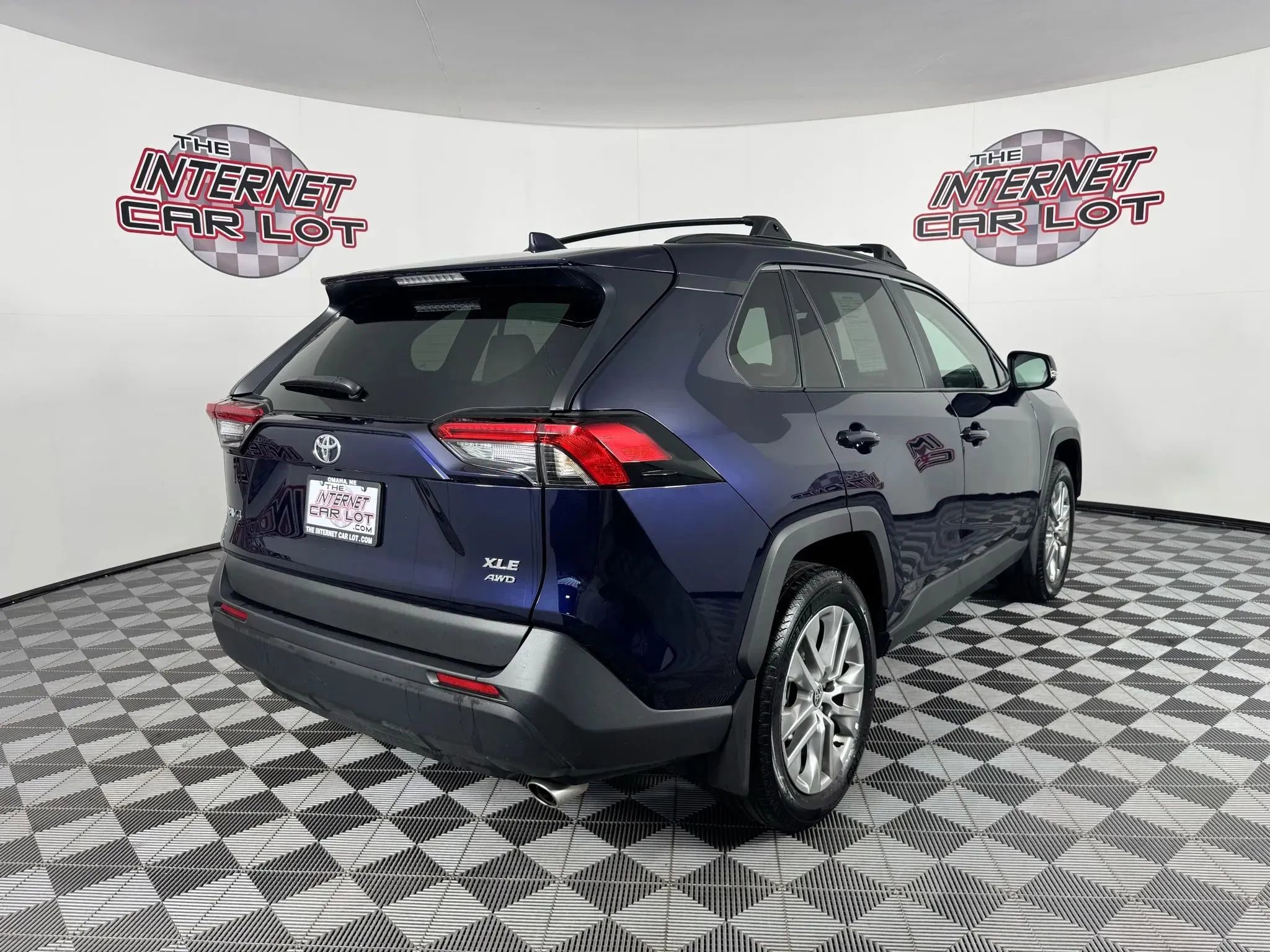 Used 2025 Toyota RAV4 XLE Premium w/ Weather Package AWD/4WD image 7