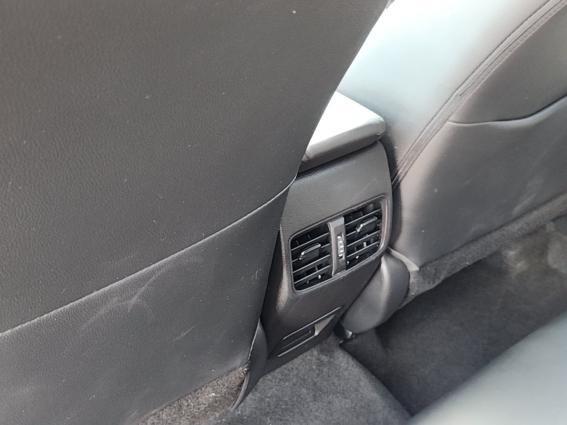 Certified 2025 Toyota Corolla Cross XLE FWD image 24
