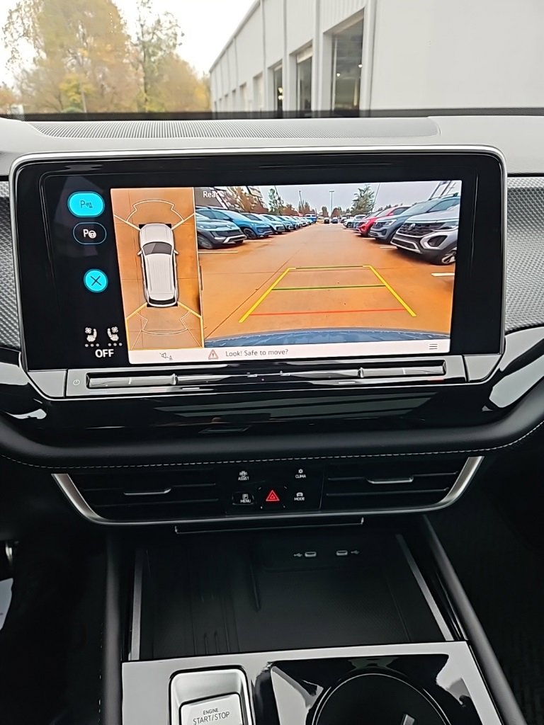 New 2026 Volkswagen Atlas Cross Sport SEL Premium R-Line image 32