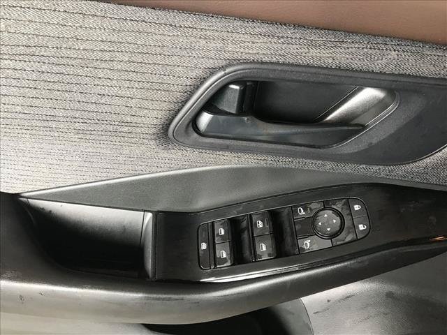 Used 2023 Nissan Rogue S AWD/4WD image 20