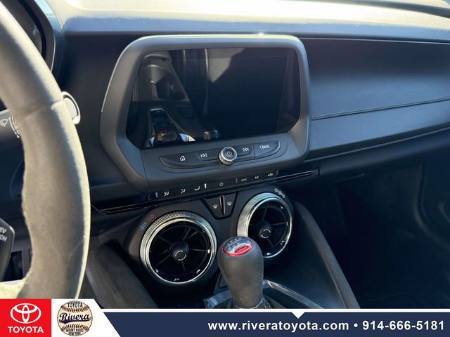 Used 2017 Chevrolet Camaro SS image 17