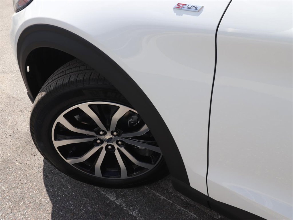 New 2025 Ford Explorer ST-Line image 4