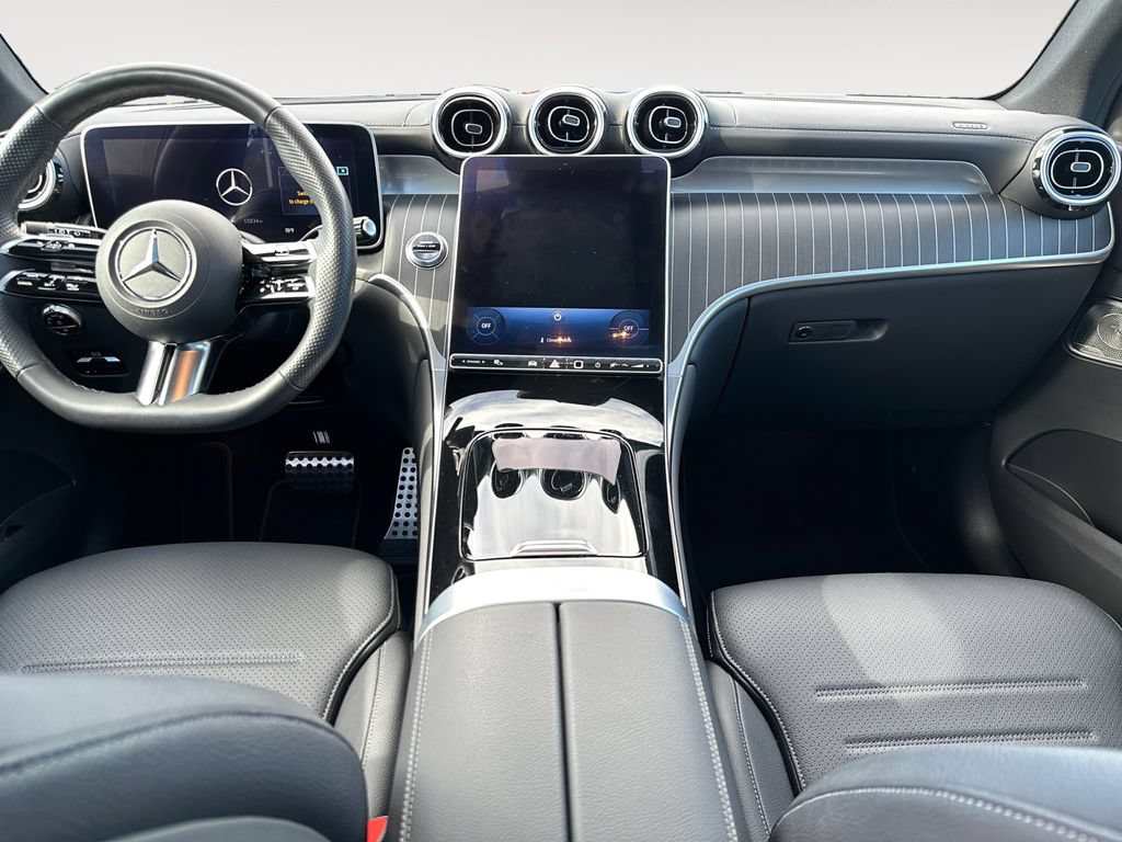 Used 2023 Mercedes-Benz GLC 300 4MATIC image 11