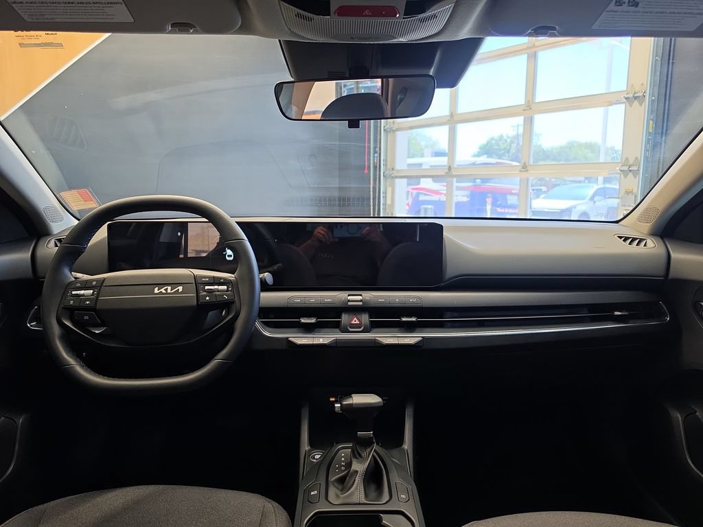 Certified 2025 Kia K4 EX FWD image 18