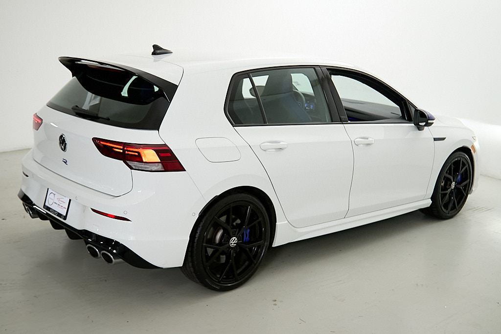 Used 2023 Volkswagen Golf 20th Anniversary Edition AWD/4WD image 10